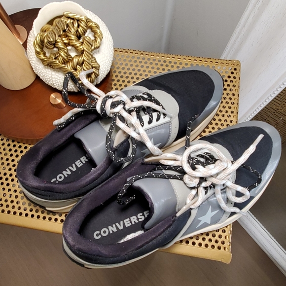 Converse
Run Star OX Vintage Sneaker Size10 US - Picture 8 of 8